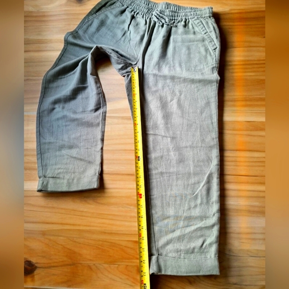 Northern Reflections Linen Blend Sage Green Capris - Picture 5 of 7